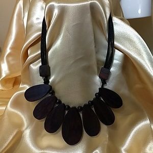🎃Dark brown wood necklace